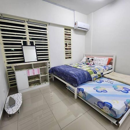 Cozy Familee Homestay Simpang Ampat  Екстер'єр фото